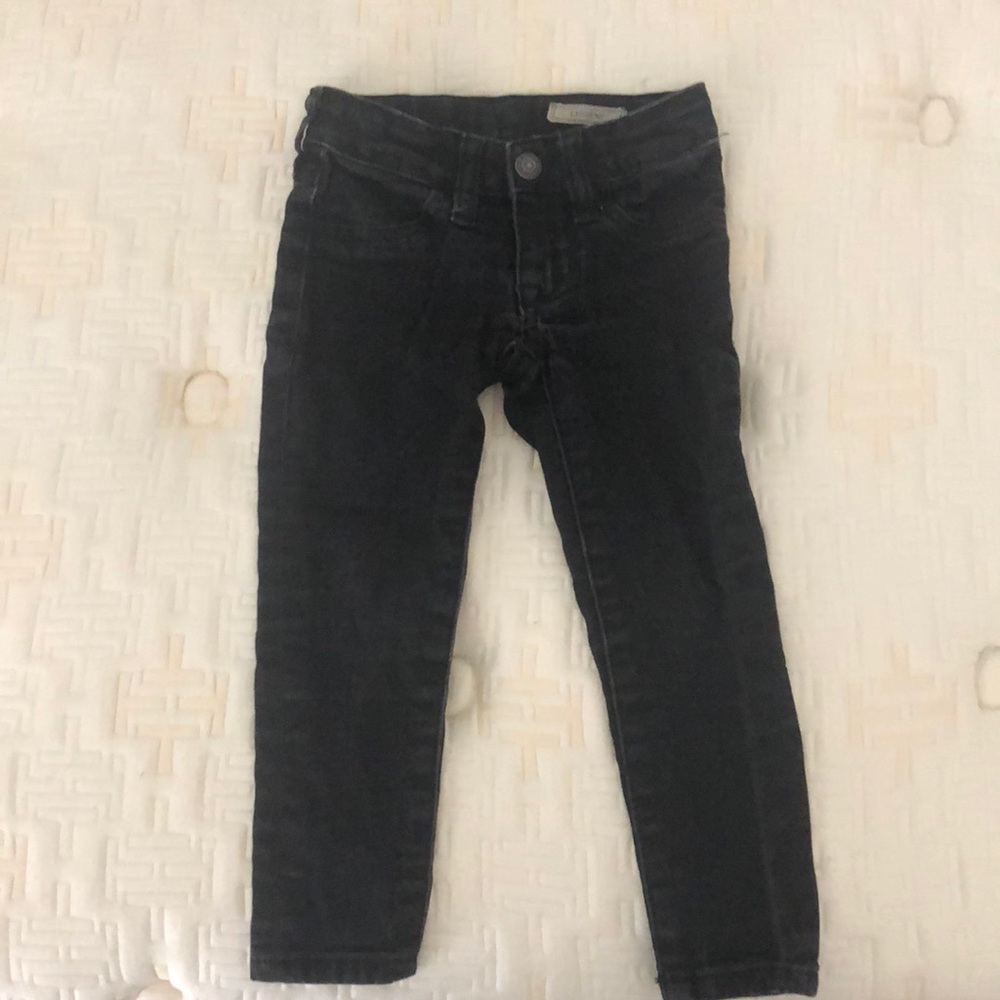 Black Ralph Lauren Jean like leggings.